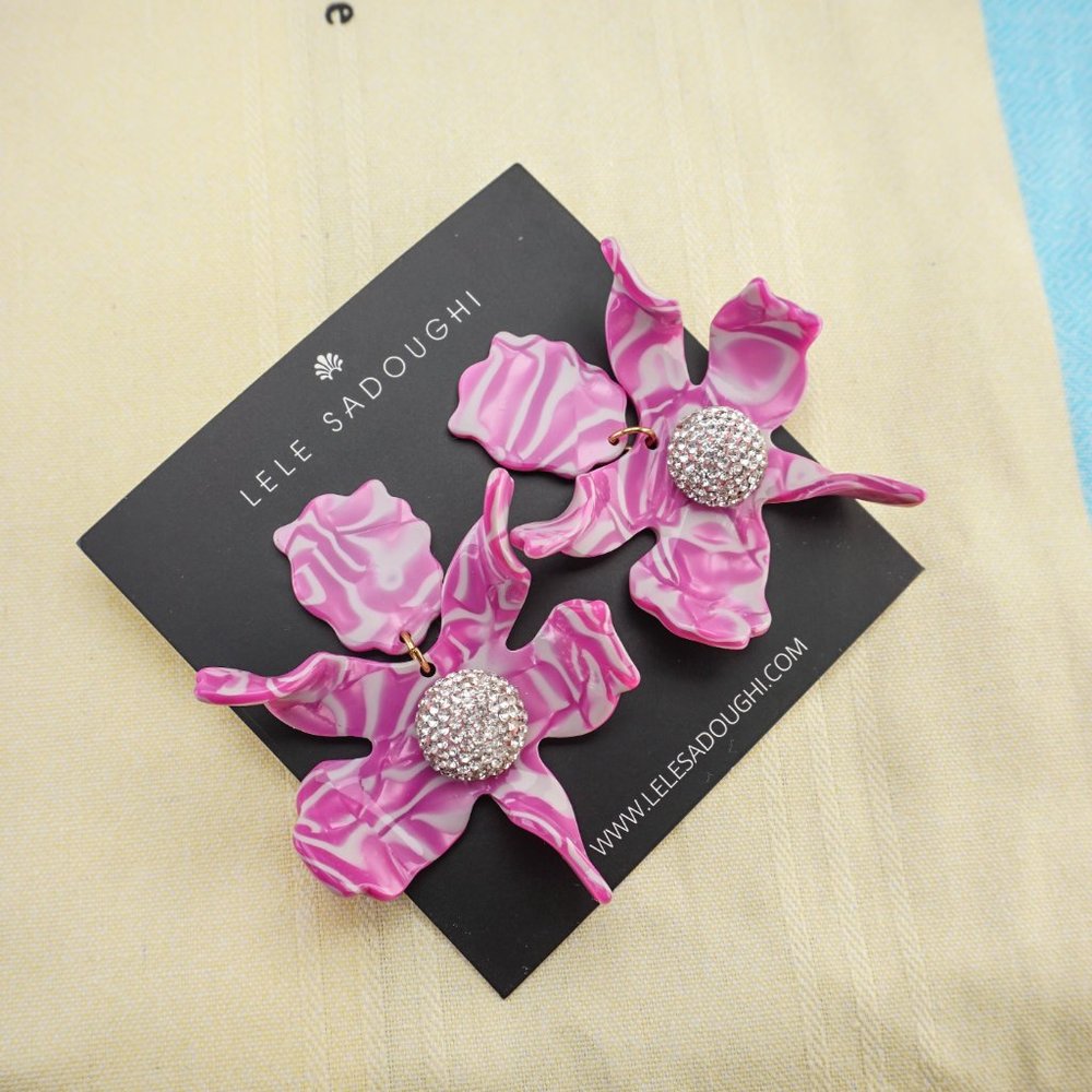 NEW Lele Sadoughi Large Statement Earrings in Magenta 10 Year Anniversary - Picture 6 of 7